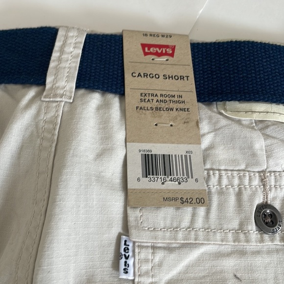 Boys Levi’s Cargo shorts. - Picture 4 of 5